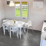 2 Bedroom Pet Friendly In *
