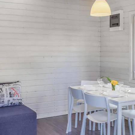 2 Bedroom Pet Friendly In Rewal