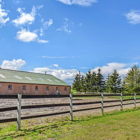 2 Bedroom Pet Friendly In Rewal